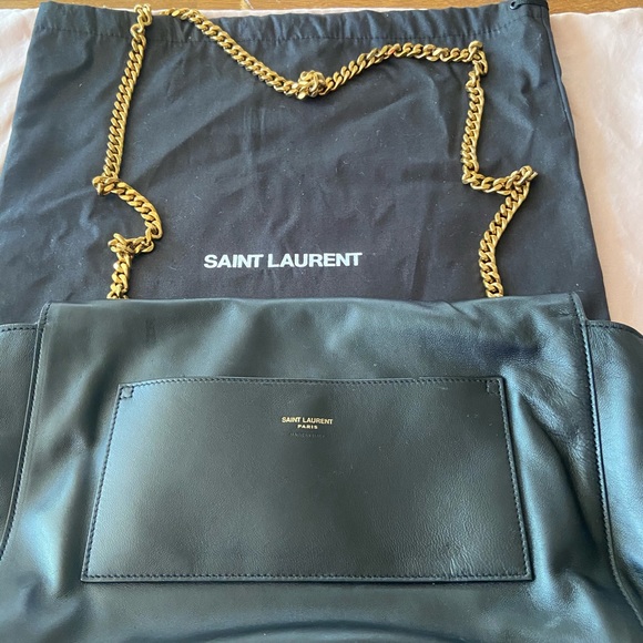YSL Saint Laurent Medium Soft Kate Reversible Purse. Excellent condition! - Picture 6 of 8